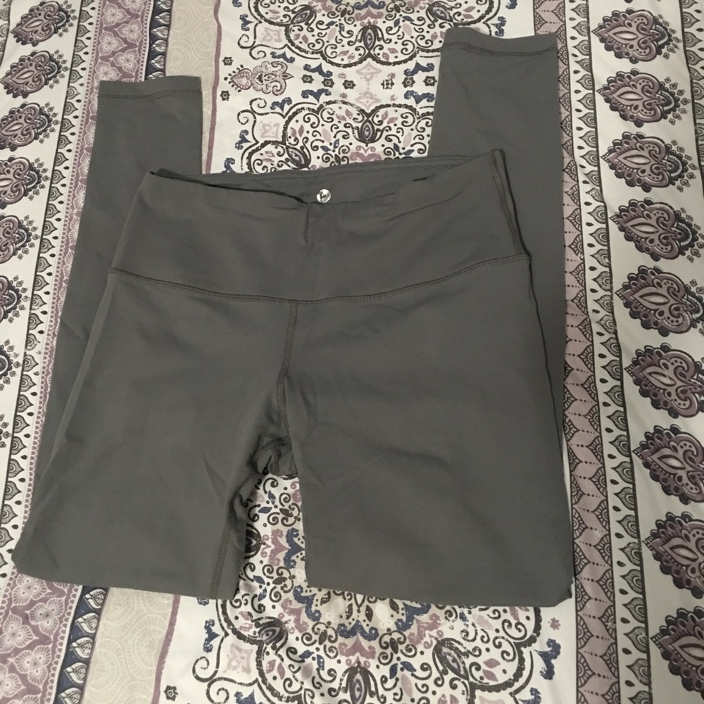 90 Degree grey leggings